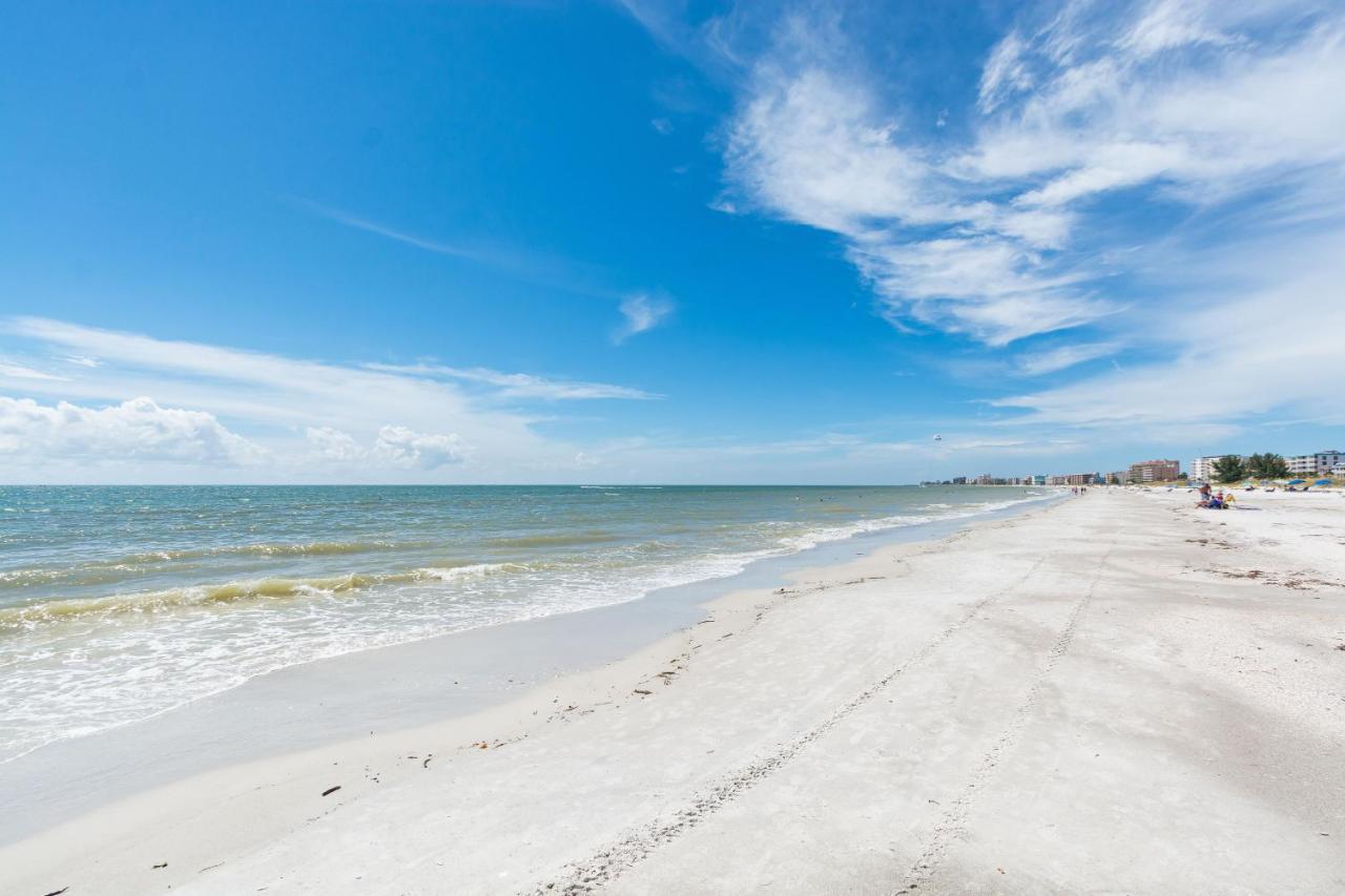 #212 Surf Song Resort St. Pete Beach Exterior foto